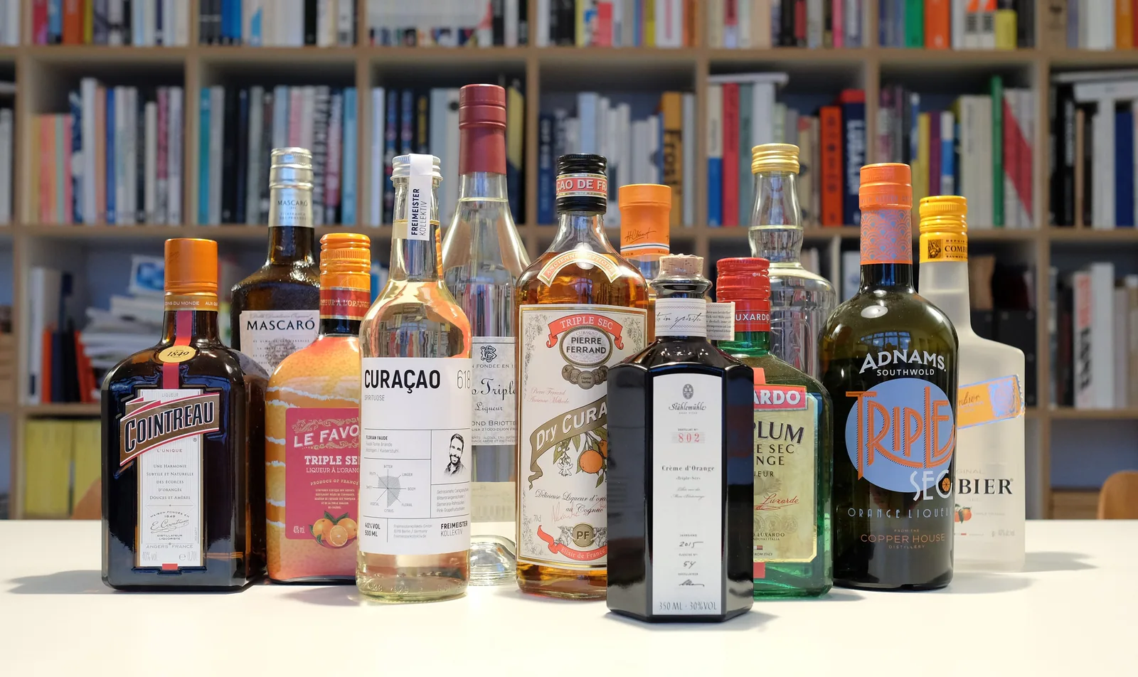 Oranjebitter: waar komt dit Koningsdag-drankje vandaan?